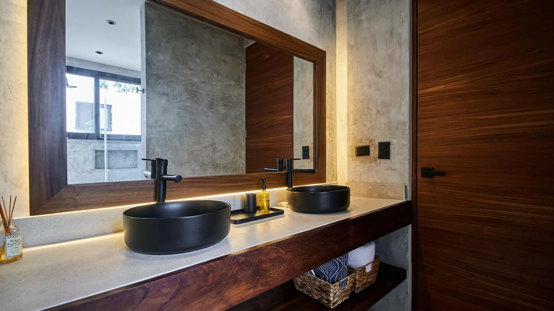 Lujoso Condo En Holistika By Bt Homes トゥルム アパート